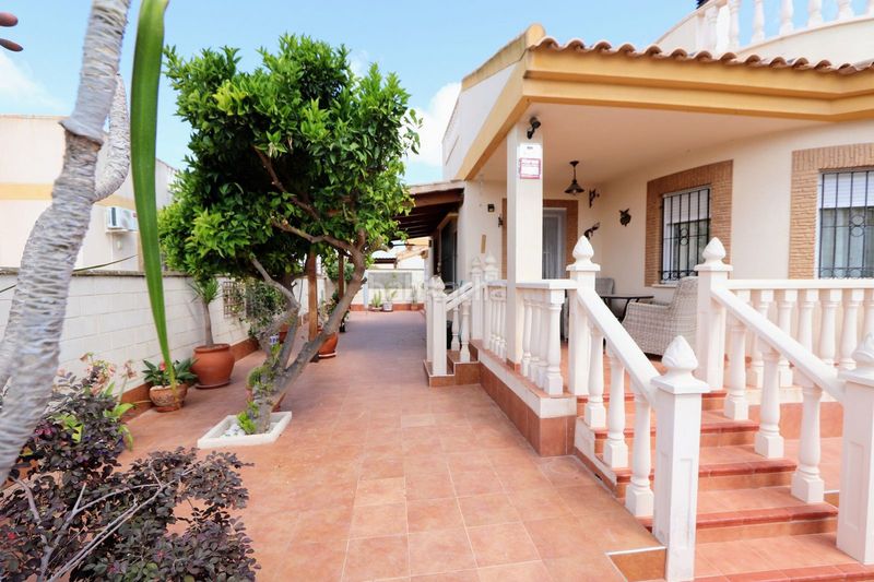 Foto e62388bd-2705-4e54-8b45-0275fc6729c4. Casa amb aparcament a San Miguel Murcia