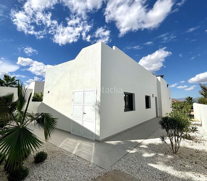 Foto cab9fa10-1e32-424f-8f89-28e913535ee7. Casa amb piscina a Benijófar