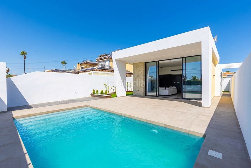 Foto 5c1099c0-ee3e-4747-a89b-127cfe2c6e6f. Casa amb piscina a El Molino Torrevieja