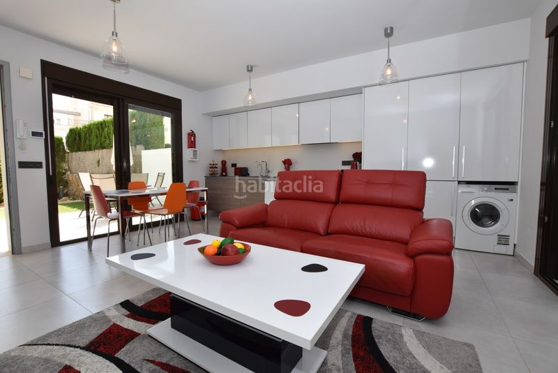 Foto f0b30560-1002-4b05-bb59-fb8a57910d41. Apartament a Algorfa