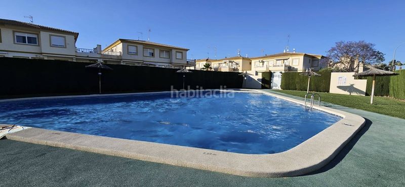 Foto f3f1ca6e-c624-46f0-a8ff-42b5e90c60c4. Casa a Playa Flamenca Orihuela