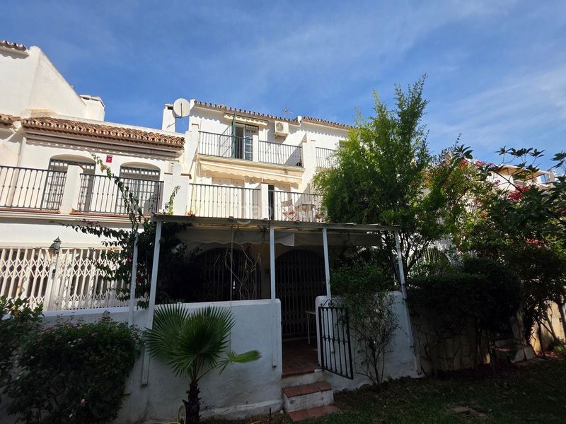 Foto d7327bb7-75cb-4ccb-a837-5268e79b4c8e. Casa amb aparcament piscina a Los Boliches Fuengirola