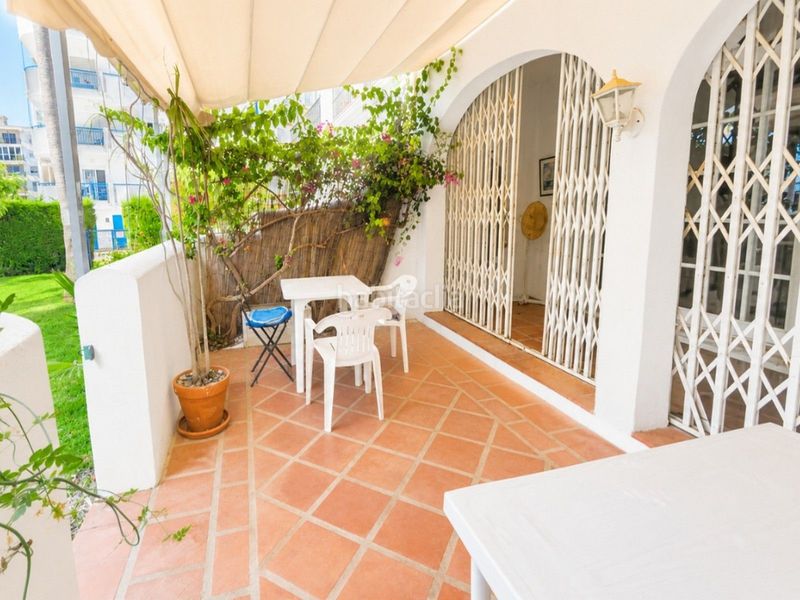 Foto c857fba4-0292-46c7-b306-d7a74b626c50. Casa amb aparcament piscina a Los Boliches Fuengirola