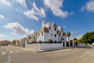 Casa a schiera in Villamartín-Las Filipinas