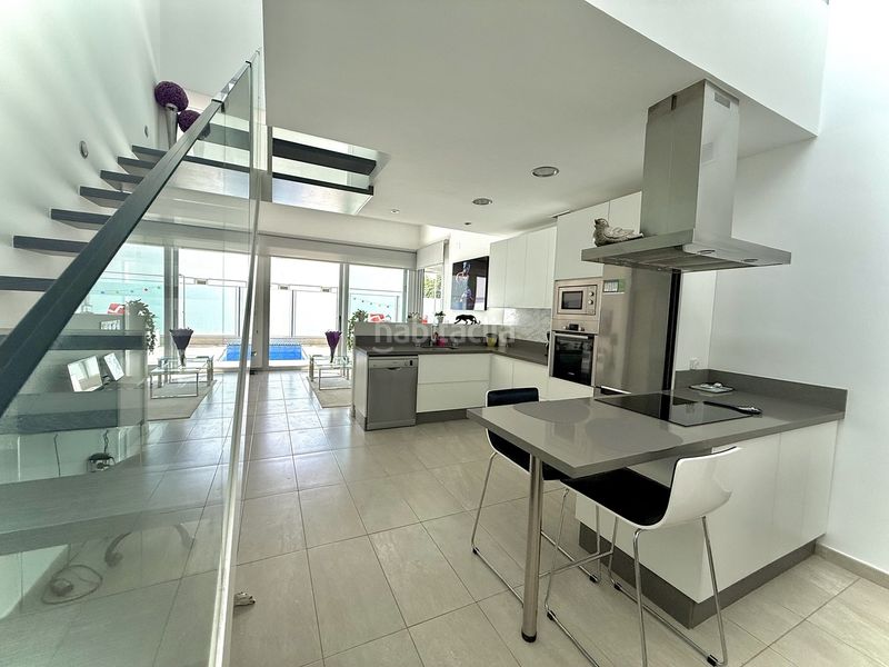 Foto 515875f3-5fda-4d0a-8db1-a4c33cfe1d64. Casa amb piscina a Dolores