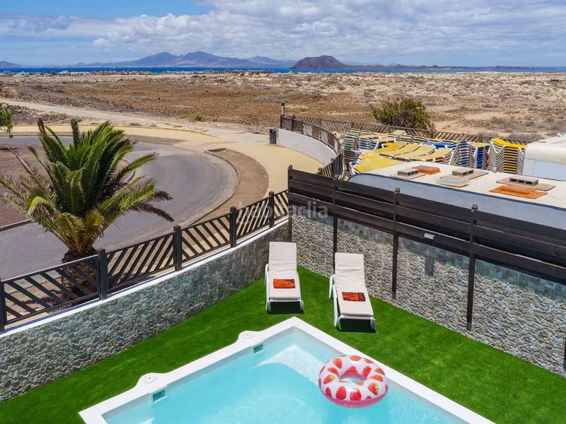 Foto 425271ef-bdf2-4728-911b-4d3c5ae5f9f3. Casa en Corralejo Oliva (La)