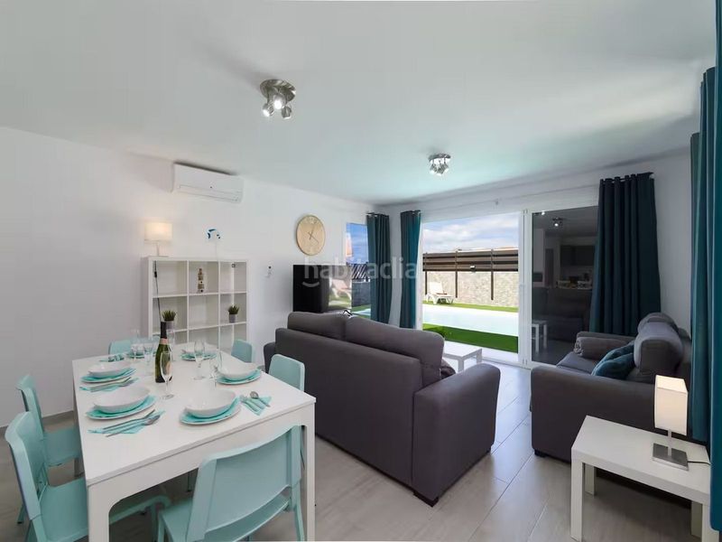 Foto bfa4d670-f19f-463f-8c78-60feab31ac23. Casa en Corralejo Oliva (La)