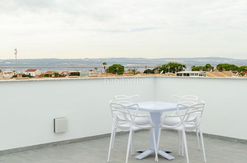 Foto 55ddb83d-3c47-4a63-b9a1-9b0aba809914. Casa amb piscina a Zona Carrefour - Urbanizaciones Torrevieja