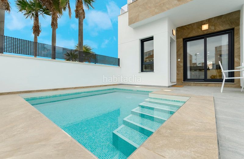 Foto b66b7e32-b60a-4643-a9cb-af114db4221c. Casa amb piscina a Zona Carrefour - Urbanizaciones Torrevieja