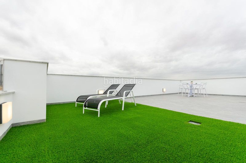 Foto cc88a89e-8f7a-4930-9dc6-c9a42b8b0082. Casa amb piscina a Zona Carrefour - Urbanizaciones Torrevieja