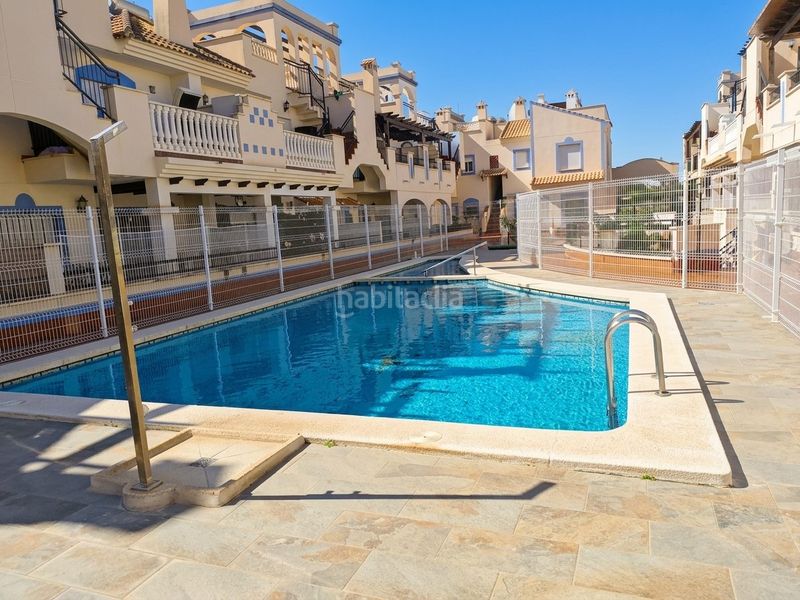 Foto 29e8ada1-d9e0-46dd-8eb8-b997aaf45d9b. Apartament amb piscina a Centro Alcázares (Los)