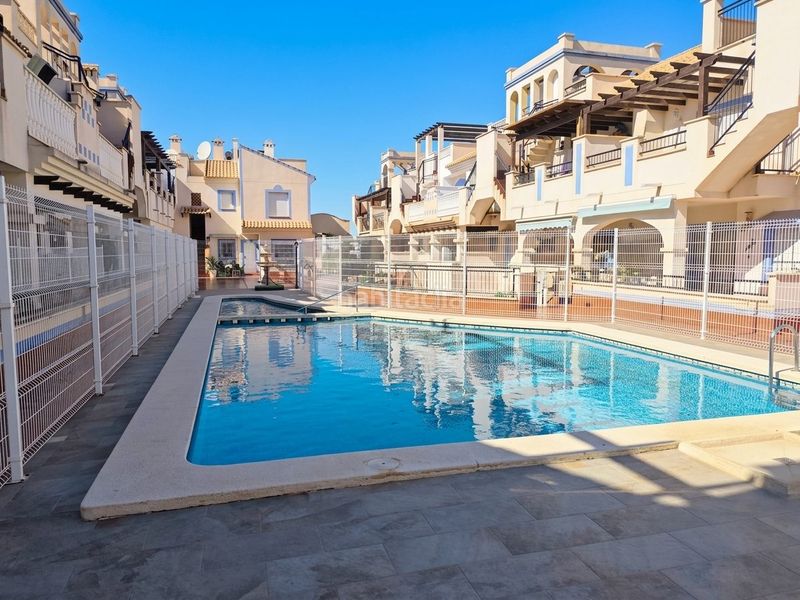 Foto 3ba6d88b-1aa5-468f-972a-d7bc32fc4589. Apartament amb piscina a Centro Alcázares (Los)