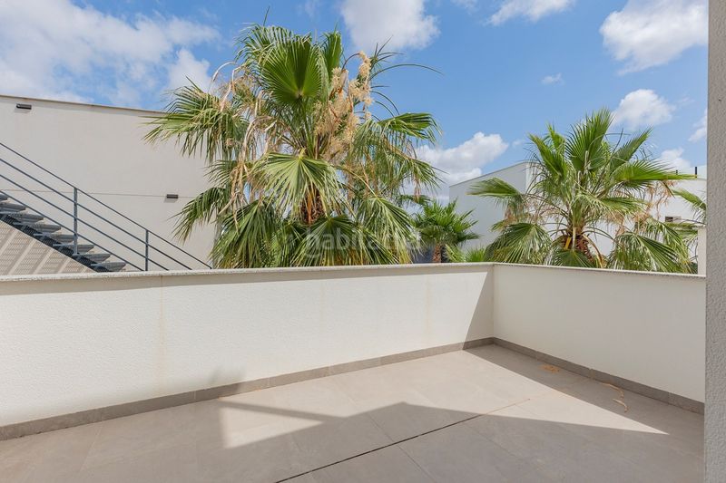 Foto dd5fbc2d-155e-43d8-b2d0-36ff1ef3cd75. Casa amb piscina a Benijófar