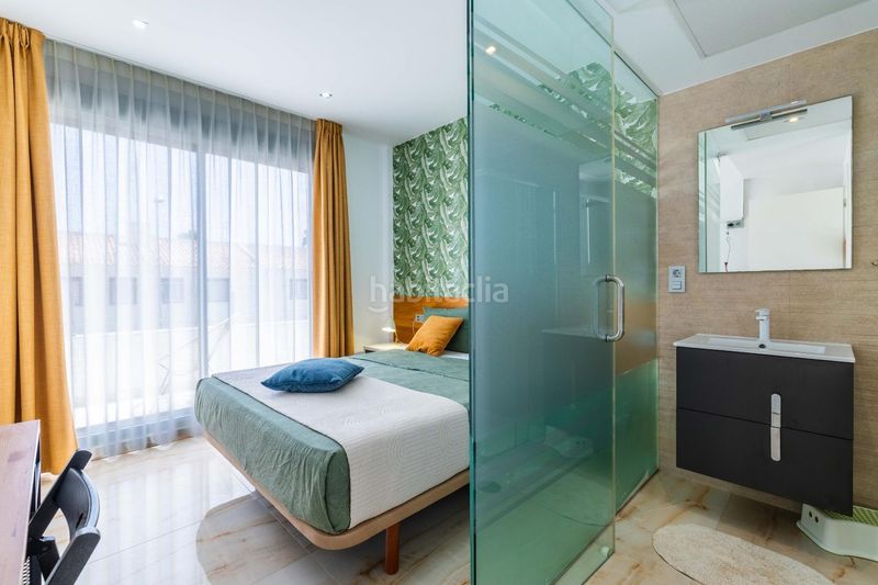 Foto b83a62a6-8e5d-45b7-bea9-0dce566c5925. Casa amb piscina a Rojales