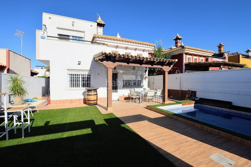 Foto 4107143a-2f38-4b17-ac14-e62b9a50296c. Casa amb aparcament piscina a San Miguel Murcia