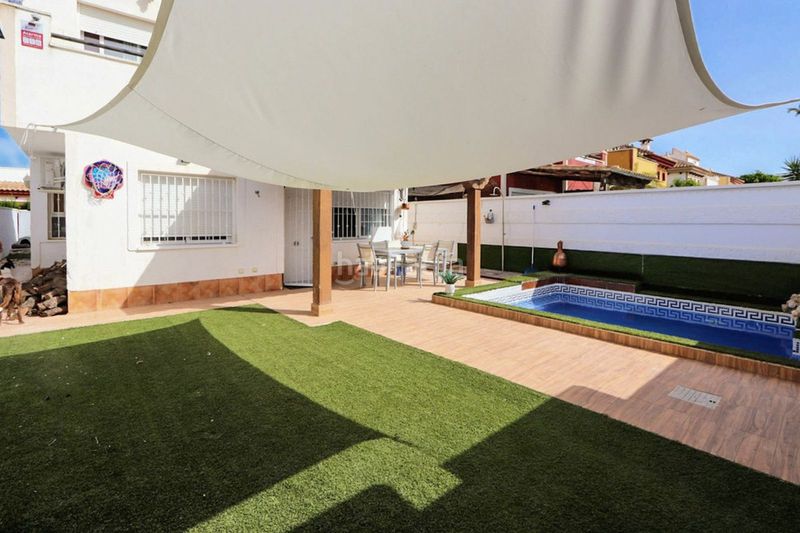Foto 455e2e8c-1d76-47cd-8bc8-83cf163e99d3. Casa amb aparcament piscina a San Miguel Murcia