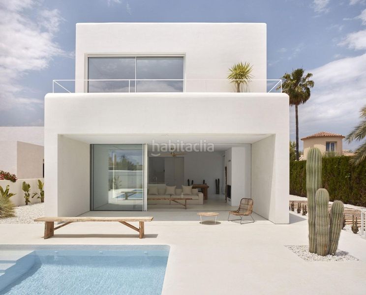 Foto 4441485c-c8d1-4f38-8e97-1cbd5cc5e74a. Casa amb piscina a Centro Estepona