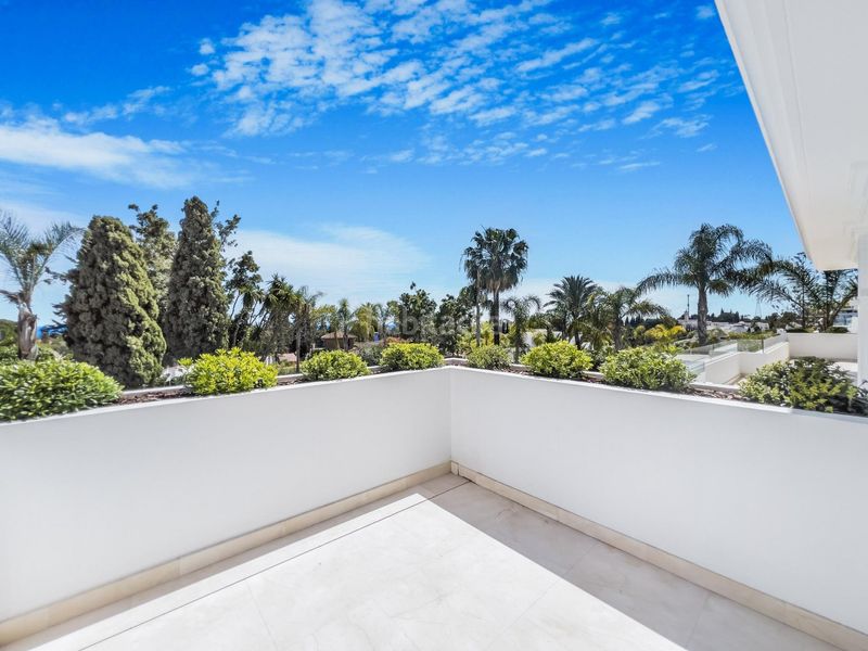 Foto 7617a6a3-16bd-4d47-8506-59ee14f3739a. Casa en lomas de Marbella club Marbella