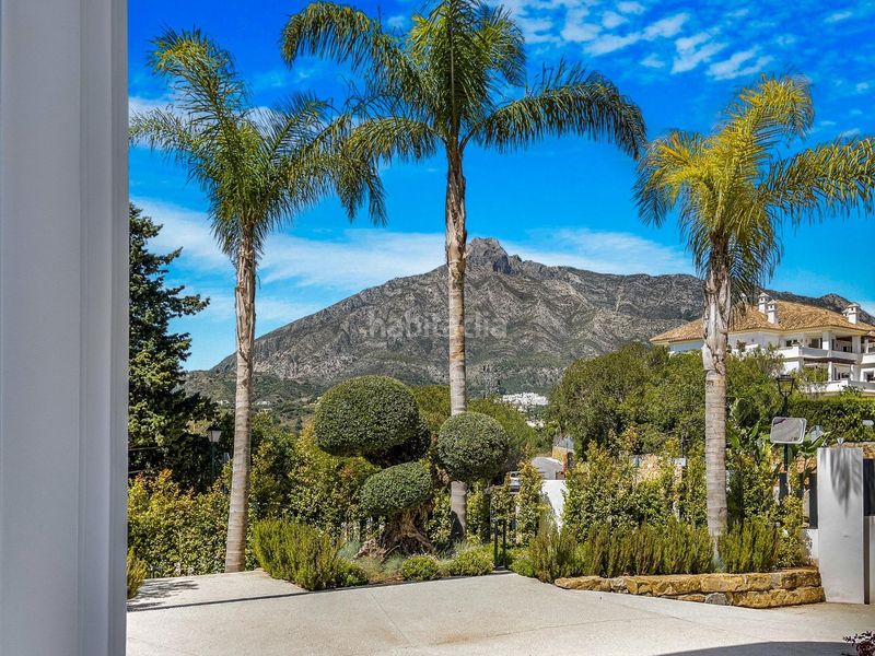 Foto ab12f384-e649-44af-87e8-7fa63e3baaa5. Casa en lomas de Marbella club Marbella