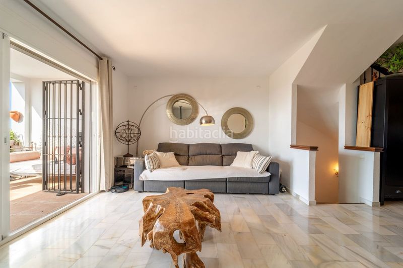 Foto 9a6c0de5-14c6-4d54-8d1d-1ff40c980f9f. Casa adossada a Las Lomas de Río Verde Marbella