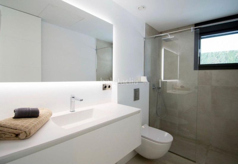 Foto 90f16f49-9ad7-44fc-9bae-a14893a793e8. Casa a Las Brisas Marbella