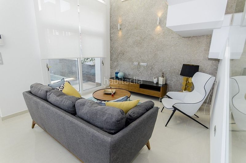 Foto a1b36bb6-f0f8-4790-bfdf-bbb330498503. Casa amb piscina a Almoradí