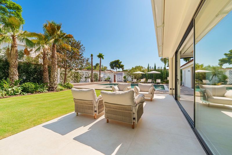 Foto 7f7f9b8a-2a06-4fa5-af07-3587c76a5493. Casa en Puerto Banús Marbella