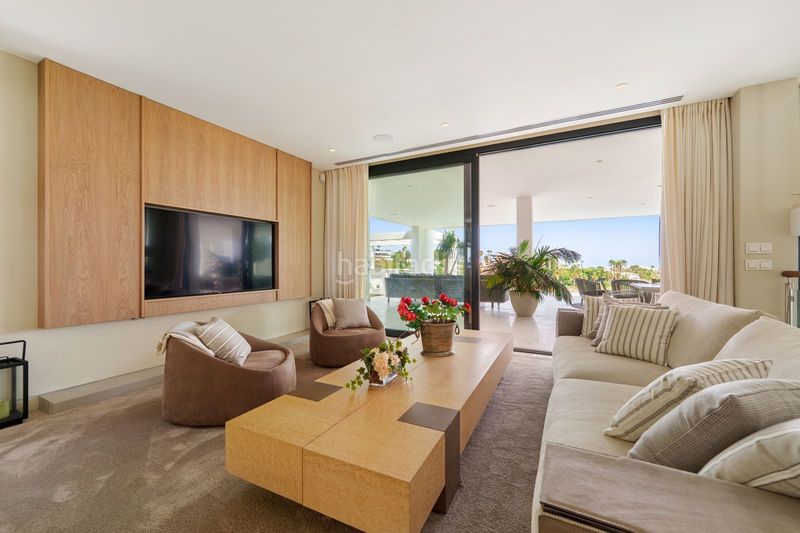 Foto 28151a37-7768-47b5-9c84-395a9c49408d. Casa amb aparcament a Aloha Marbella