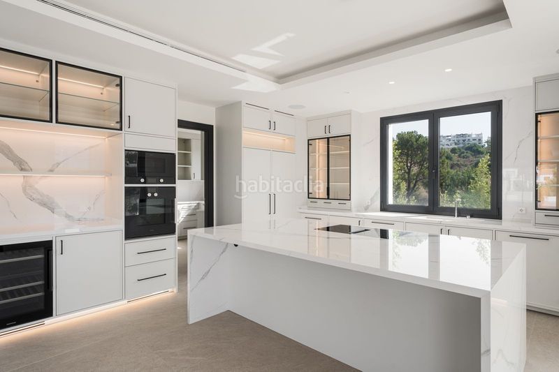 Foto dbf15f2e-2ad1-4087-9270-8c7636a03fb5. Casa a Centro Estepona
