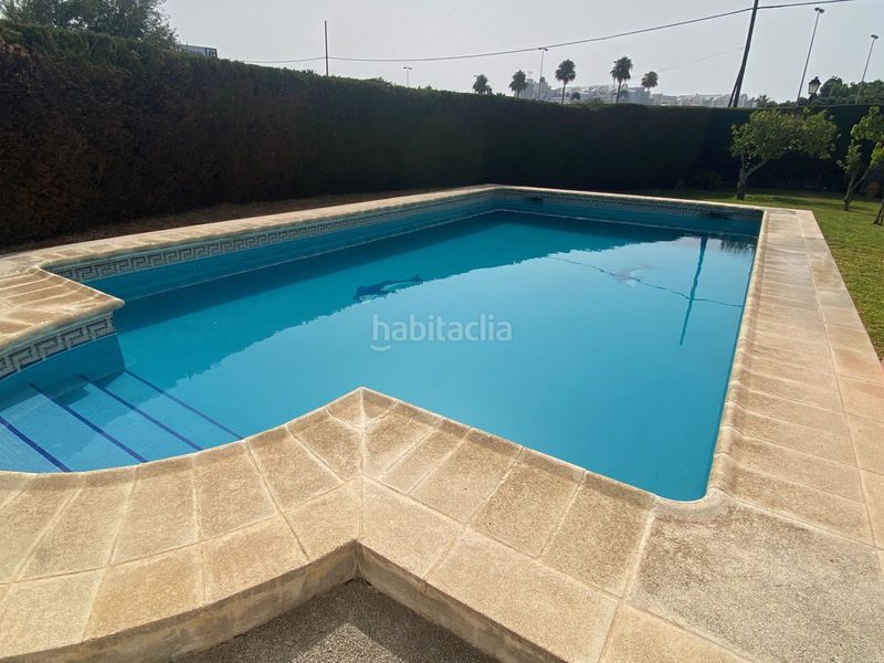 Foto 9cf4faf3-8357-4613-a227-d9aabe345904. Casa amb piscina a Centro Estepona