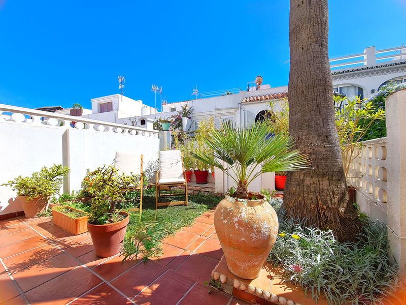 Foto 0ba8c425-3b0f-4d61-b647-7b7249bfc8ea. Casa adossada amb aparcament a Manilva pueblo Manilva