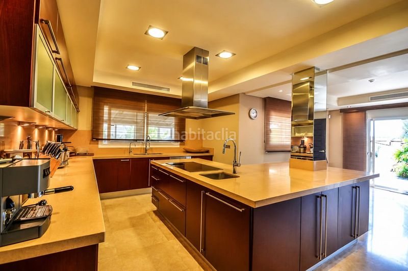 Foto d6d81a94-9eee-4bf1-91fb-2d691598919d. Casa en Las Lomas de Río Verde Marbella