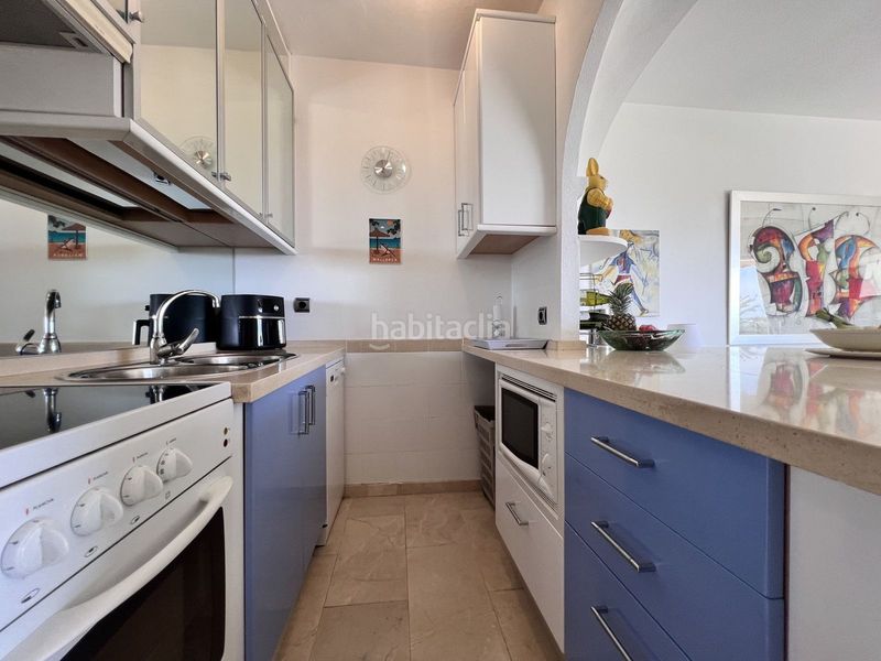 Foto 36b75bc6-aeec-4429-a4e1-a052d7f880eb. Casa amb aparcament a Zona Calvario Estepona