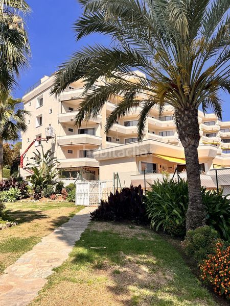 Foto 3f8f87a0-5fad-4739-8a90-b2afe3f205e3. Casa amb aparcament a Zona Calvario Estepona
