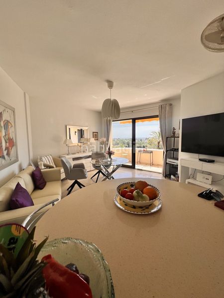 Foto 7424f4e1-18b8-48f7-b2f0-dea4eb3544bd. Casa amb aparcament a Zona Calvario Estepona