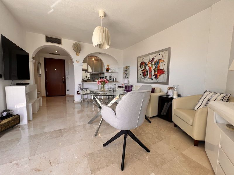 Foto e0c4d4f8-71d4-449f-b0bf-470b51997022. Casa amb aparcament a Zona Calvario Estepona
