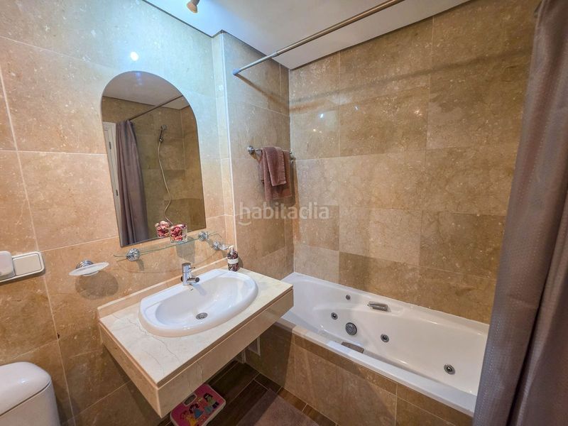 Foto fe5ea449-f4a0-4170-a500-1318bc0db98e. Casa a La Duquesa Manilva