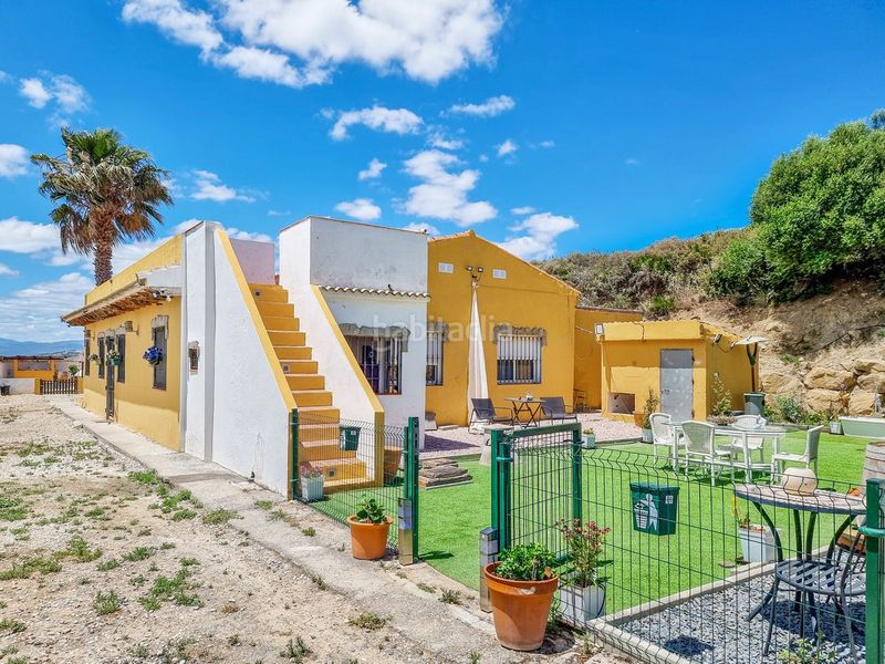 Foto 64affb7f-a143-4c56-a364-710e9b1a936b. Casa amb aparcament a Casares pueblo Casares