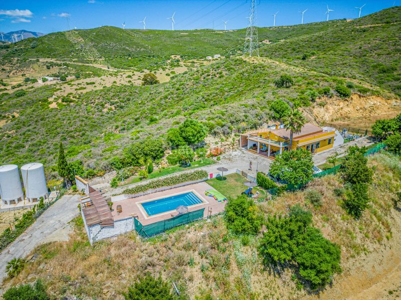 Foto 6fdff10c-c842-4d11-b5e9-ebe895ddf282. Casa amb aparcament a Casares pueblo Casares