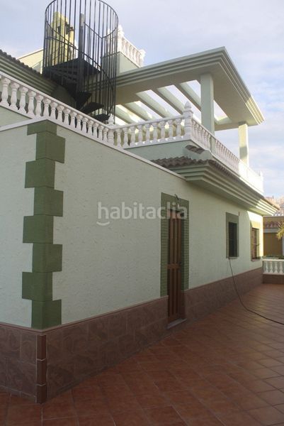 Foto 1e33d15d-d002-41d7-843a-04c3a1bb8856. Casa amb piscina a Los Balcones-Los Altos Torrevieja