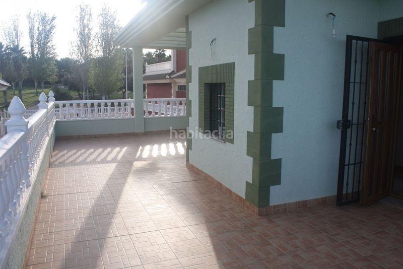 Foto 8d8dc8ea-45e5-46d1-bf2e-1a2de729345e. Casa amb piscina a Los Balcones-Los Altos Torrevieja