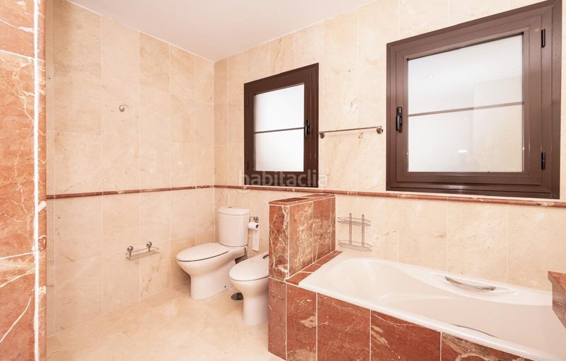 Foto a8a1a60f-7cef-4009-8260-089a4eb3142d. Casa a Atalaya - Isdabe Estepona