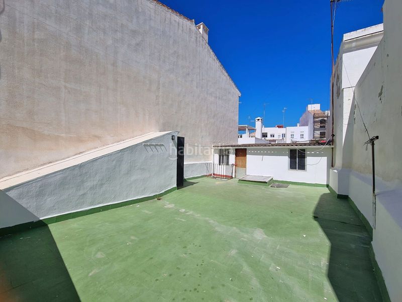 Foto 8fd5b7c8-6d4a-4189-bcd2-5b907da33e70. Casa adossada a Centro Estepona