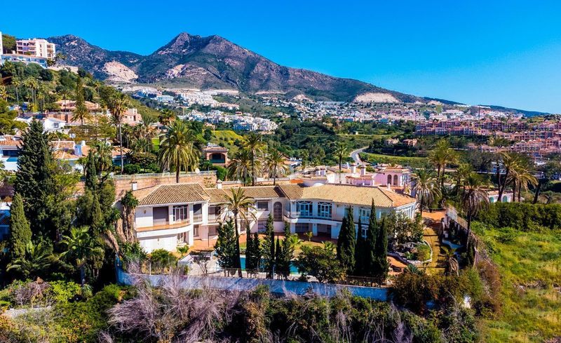 Foto d7b75648-90ea-4401-9a39-f7b148a7de2c. Casa amb aparcament a Torremuelle Benalmádena