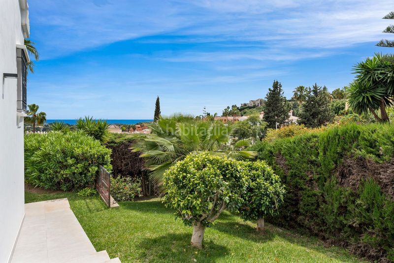 Foto f523ead9-575c-4a1d-97fc-8d9f58335db5. Casa amb piscina a El Paraíso Benahavís