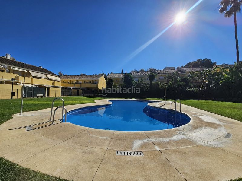 Foto 5b0b9219-ade7-45ed-9cb0-1484565f06ef. Reihenhaus mit parking in Zona Calvario Estepona