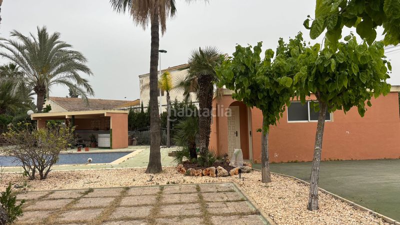 Foto cc986371-9049-44ce-b374-61fc78a31e09. Xalet amb aparcament piscina a La Algoda - Matola - Llano de San José Elche / Elx