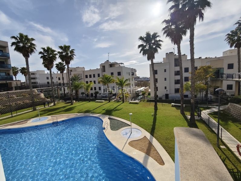 Foto ac769a18-eadd-4c6e-911f-8bbd3ef07341. Pis amb aparcament piscina a Norte Santa Pola