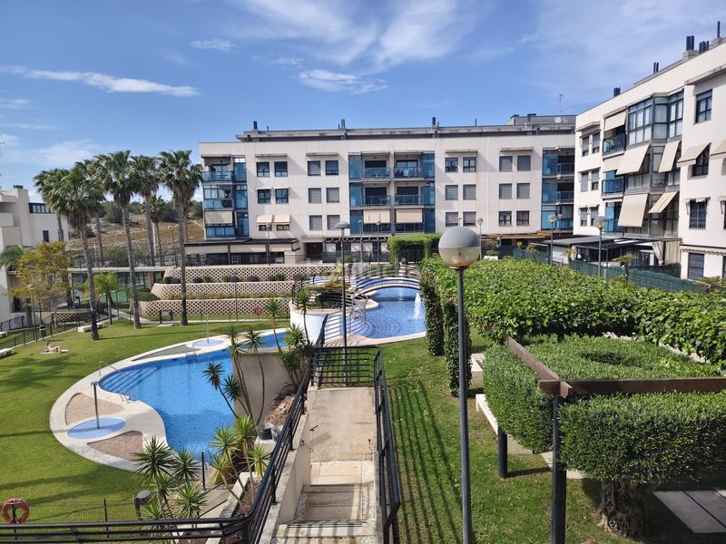 Foto c69f15d7-f4b5-4c71-9062-06099230c8ed. Pis amb aparcament piscina a Norte Santa Pola