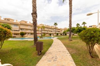 Flat in Monte Faro-Altomar II. Se vende prácticamente amueblada – tu nuevo hogar en urbanizació